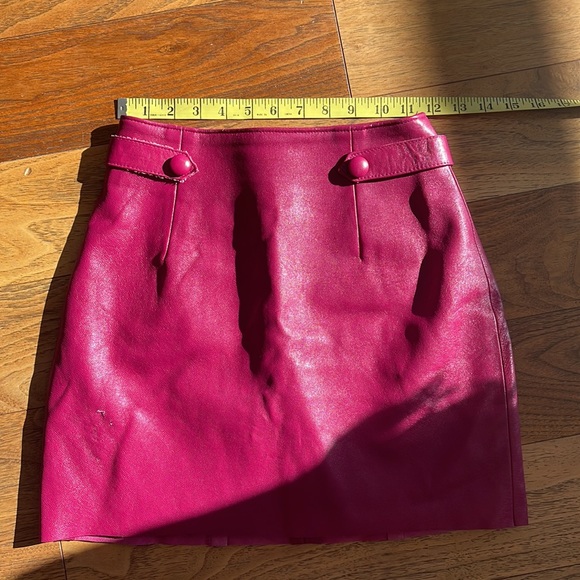 VINTAGE 100% Leather Fuchsia Miniskirt ‘XS’ - Picture 11 of 13